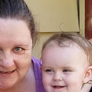 Meet your Posher, Cynthia